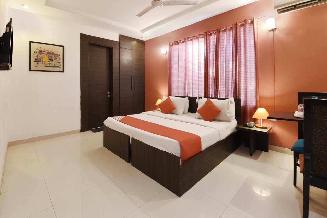 Oyo Flagship 387 Moulsari Avenue Hotel Gurgaon Ngoại thất bức ảnh