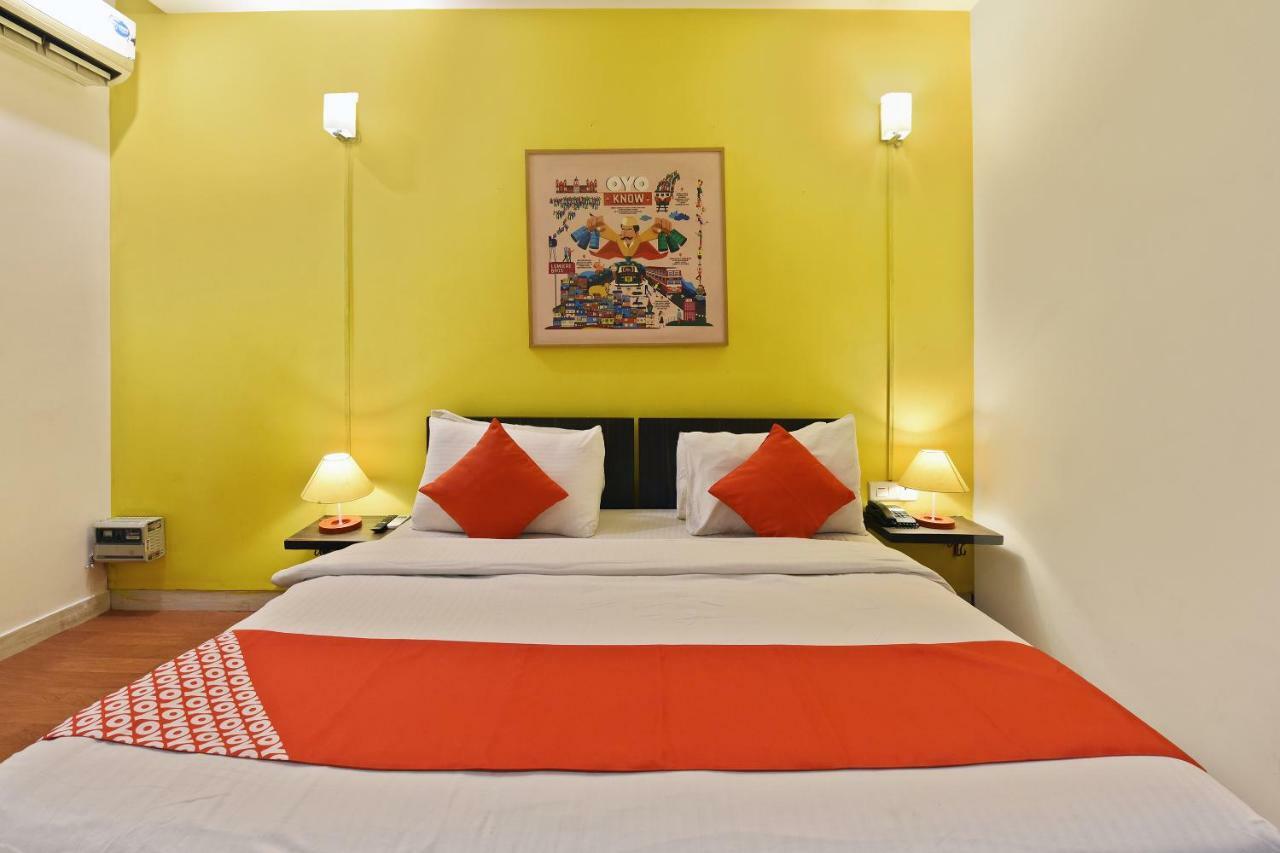 Oyo Flagship 387 Moulsari Avenue Hotel Gurgaon Ngoại thất bức ảnh