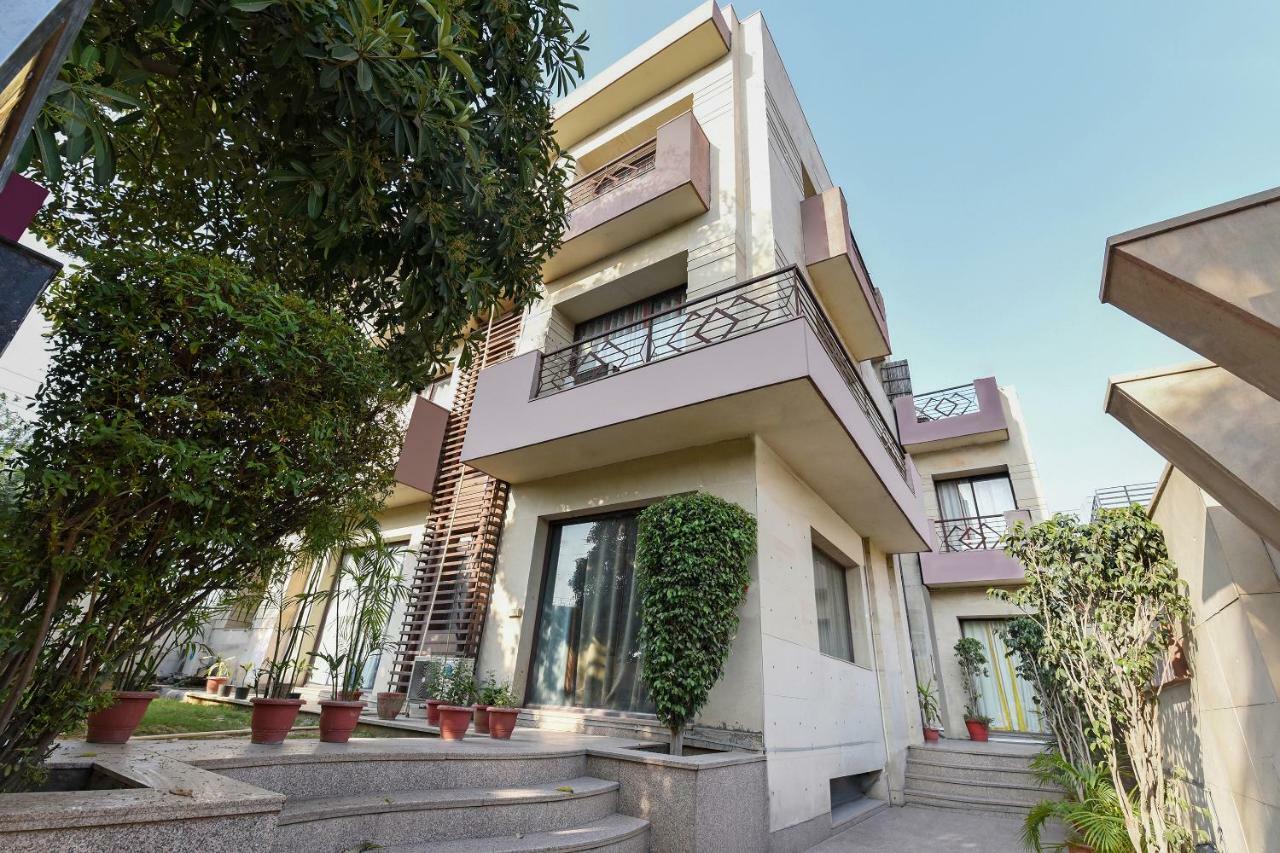 Oyo Flagship 387 Moulsari Avenue Hotel Gurgaon Ngoại thất bức ảnh