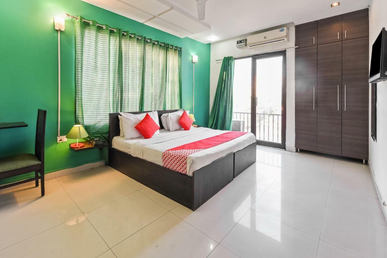 Oyo Flagship 387 Moulsari Avenue Hotel Gurgaon Ngoại thất bức ảnh